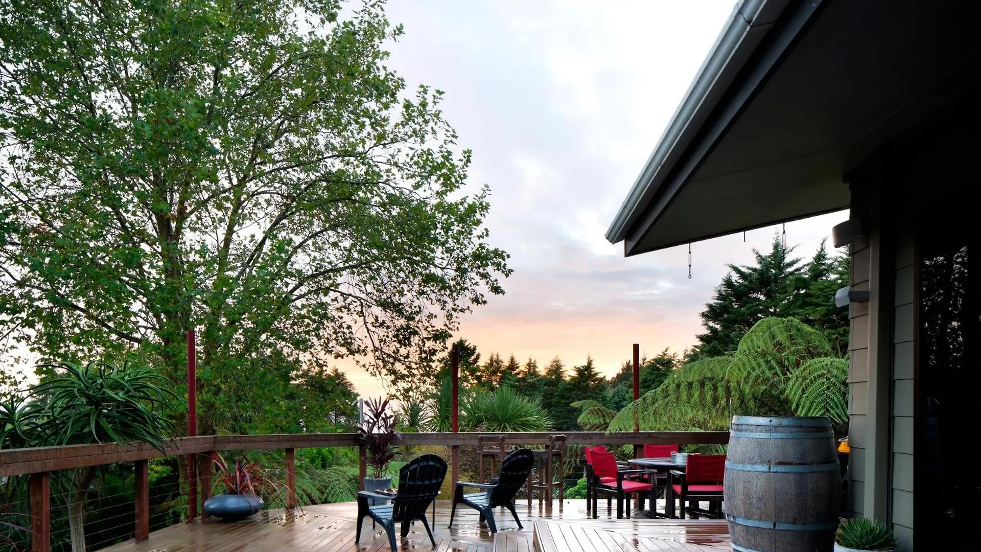 Holiday home The Tree House Villa Whakatane