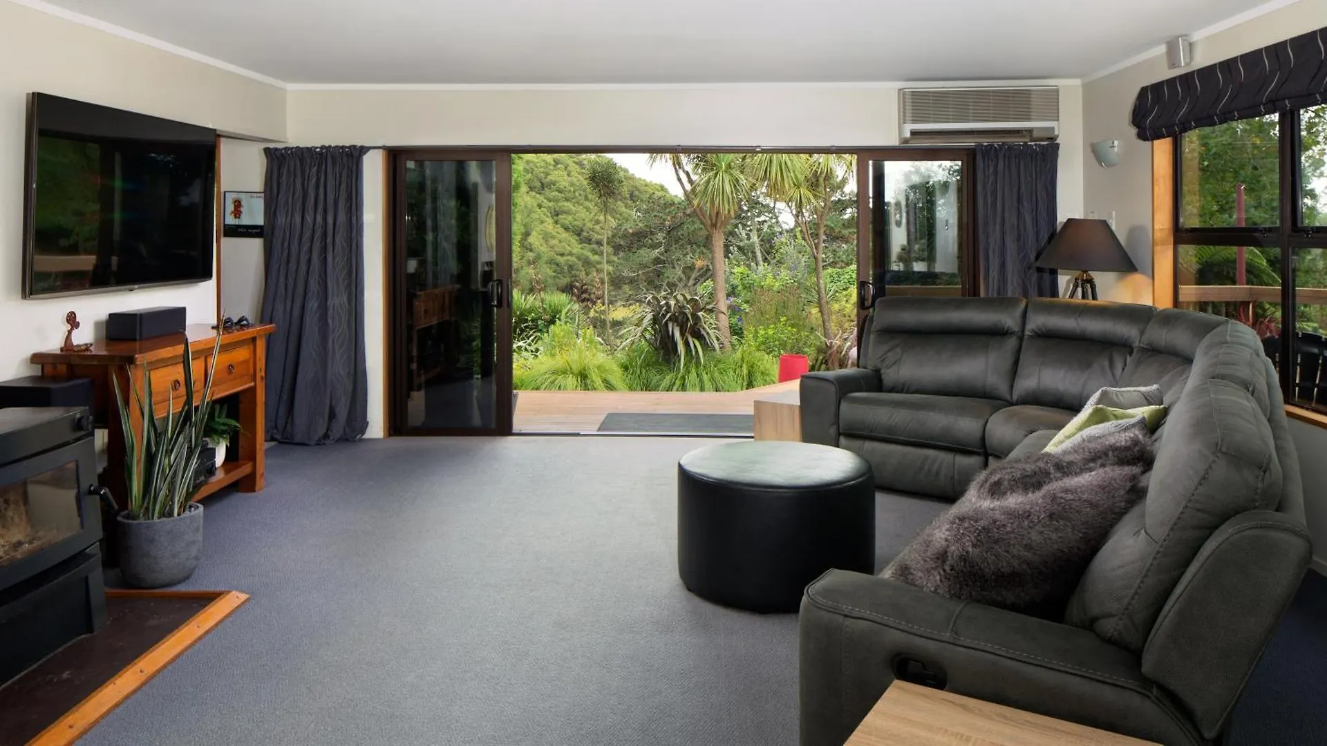 The Tree House Villa Whakatane Holiday home