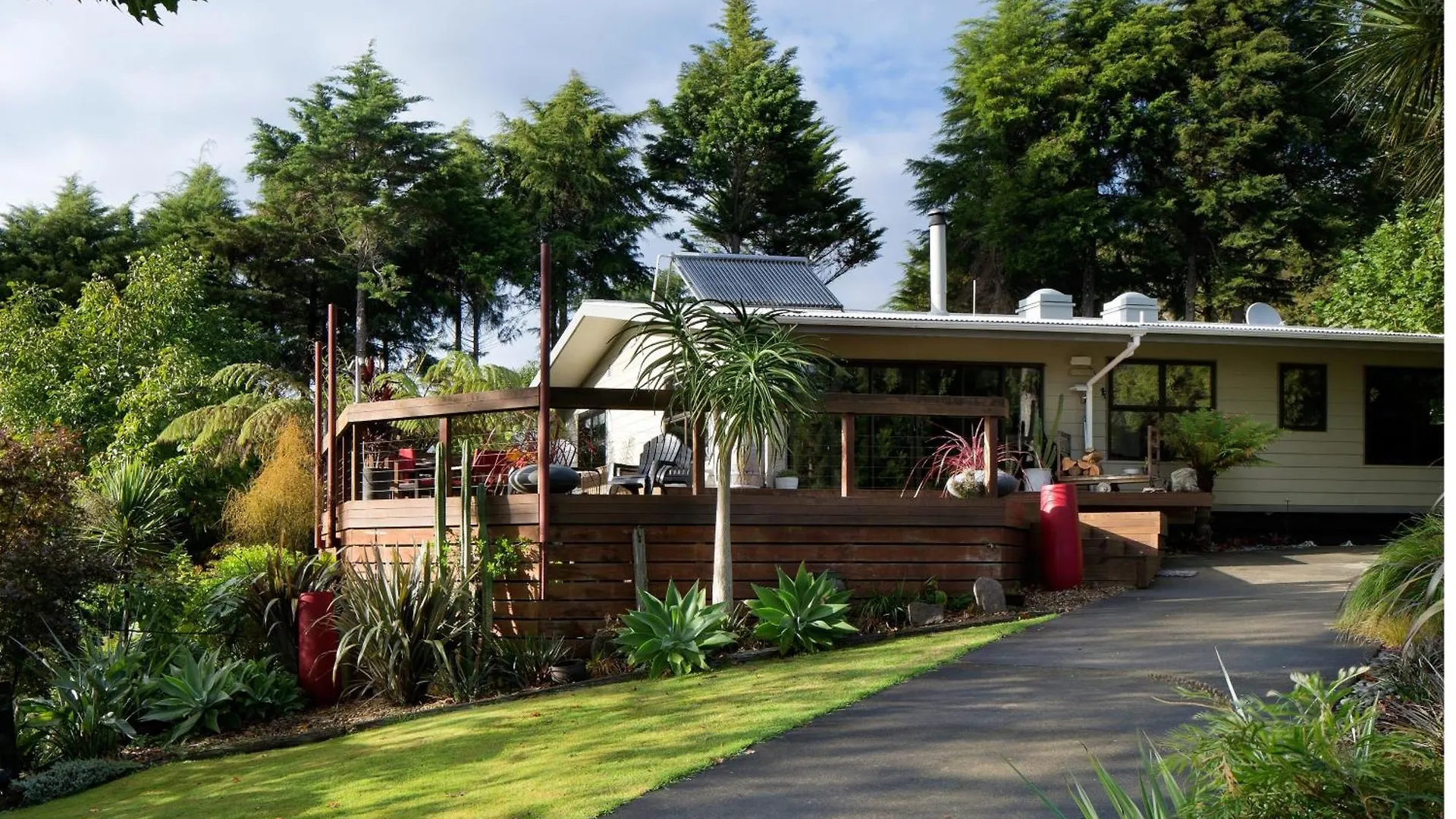 The Tree House Villa Whakatane